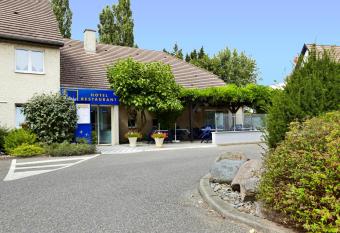 H  tel Restaurant Kyriad Mulhouse Nord Illzach allows 18 year olds to book a room