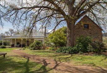 Twamley Farm has rooms with a private hot tub