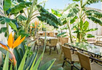 Hotel Carlos V Jerez by Vivere Stays allows 18 year olds to book a room