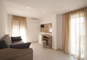 AVOCADO Skiathos has Smoking/Balcony rooms