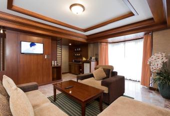 Erawan Hotel allows 18 year olds to book a room