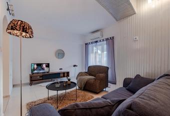 Apartment Nikita has Balcony rooms