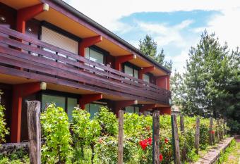 Kyriad Direct Roanne H  tel allows 18 year olds to book a room