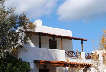 Akti Miaouli Holiday Home has Balcony rooms
