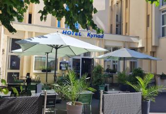 Kyriad Metz Centre - Restaurant Moze allows 18 year olds to book a room