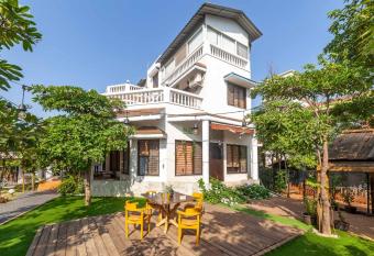 StayVista at Primavera has Smoking rooms