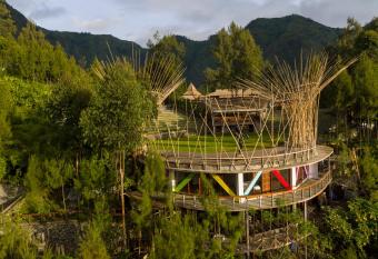 Pagupon Bromo Budget Lodge has Balcony rooms