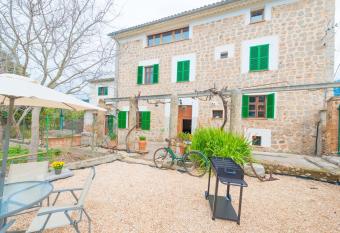 Can Raia has Balcony rooms