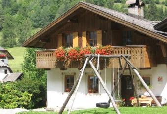 Ciasa Orzun has Balcony rooms