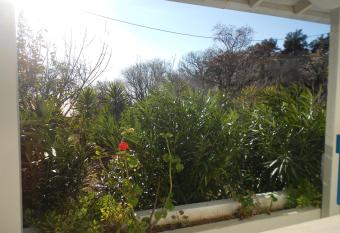 Blue White House allows 18 year olds to book a room