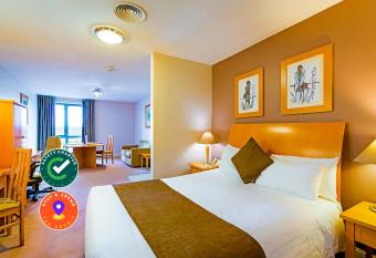 Great National South Court Hotel allows 18 year olds to book a room