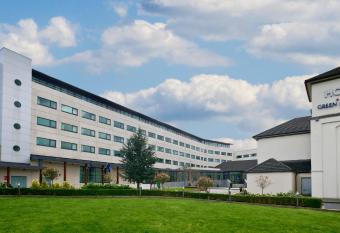 Green Isle Hotel, Dublin allows 18 year olds to book a room