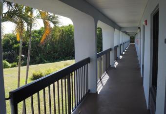 Riverview Inn has Balcony rooms