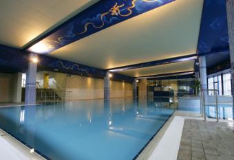 Abbey Hotel Roscommon allows 18 year olds to book a room