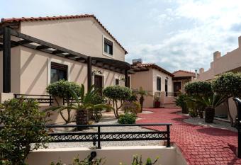 Kyriaki s Cozy Apartments has Balcony rooms