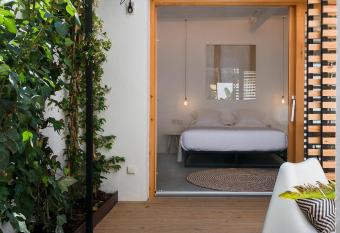 Sodium Boutique Hotel has Balcony rooms