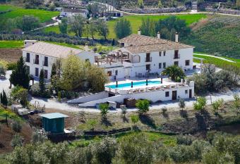 El Amparo has Balcony rooms