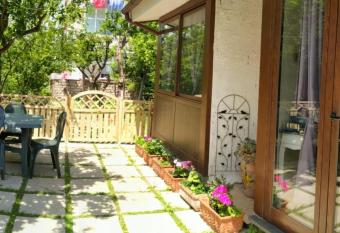 Villino L Aranceto Sorrentino has Balcony rooms