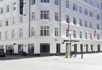 Absalon Hotel allows 18 year olds to book a room