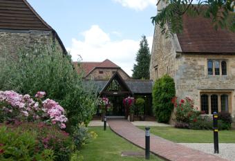 voco - Oxford Thames, an IHG Hotel allows 18 year olds to book a room