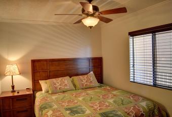 Pacific Shores B306 has rooms with a private hot tub