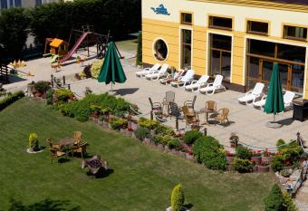 JANTAR-SPA Kompleks Wypoczynkowo-Rehabilitacyjny has Balcony rooms