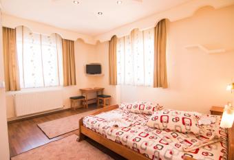 Motel Dracula allows 18 year olds to book a room