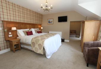 Plas Yn Dre allows 18 year olds to book a room