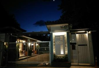 Bann Vimansamutr has Balcony rooms