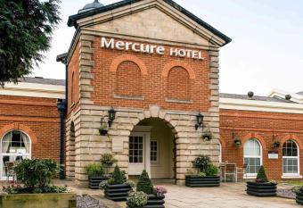 Mercure Haydock Hotel allows 18 year olds to book a room