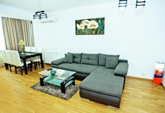 Monaco Grand Apartments By CityBookings has Balcony rooms