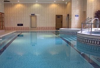 The Aberdeen Altens Hotel allows 18 year olds to book a room