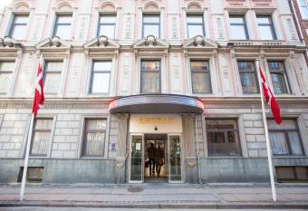 Go Hotel Ansgar allows 18 year olds to book a room