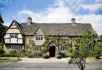 Old Swan allows 18 year olds to book a room