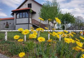 Apartment Ra    e has Smoking rooms