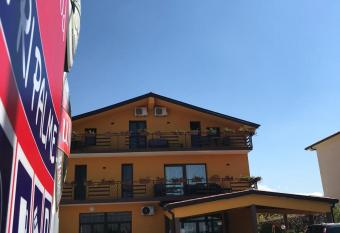 Sobe ROOMS TEA has Balcony rooms