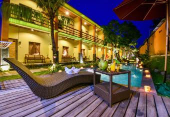 The Rani Garden Bed & Breakfast has Balcony rooms