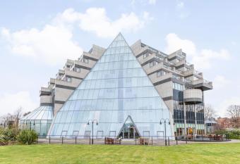 Leonardo Royal Southampton Grand Harbour has Balcony rooms