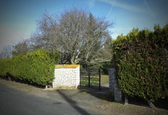 Clef Secr  te has Balcony rooms