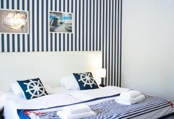 Marina Miko  ajki has Balcony rooms