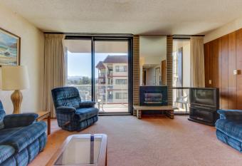 Sand & Sea: The Driftwood (310) has Balcony rooms