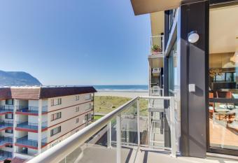 Sand & Sea: Necanicum River (514) has Balcony rooms