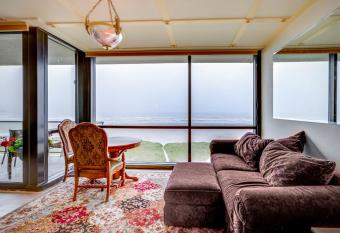 Sand & Sea: Penthouse Paradise-on-Prom (608) has Balcony rooms