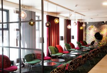 Andersen Boutique Hotel allows 18 year olds to book a room