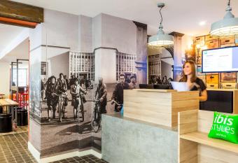 ibis Styles Paris Mairie De Clichy allows 18 year olds to book a room