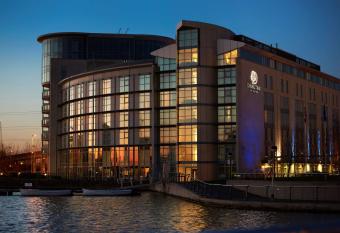 DoubleTree By Hilton London Excel has Balcony rooms