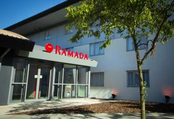 Ramada London South Mimms allows 18 year olds to book a room