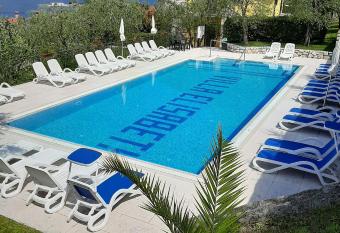 Appartamenti Elisabeth has Balcony rooms