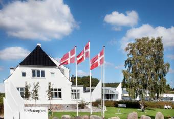 Hotel Faaborg Fjord allows 18 year olds to book a room