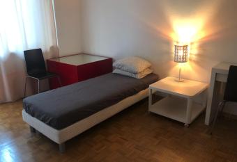 Canevascini has Balcony rooms